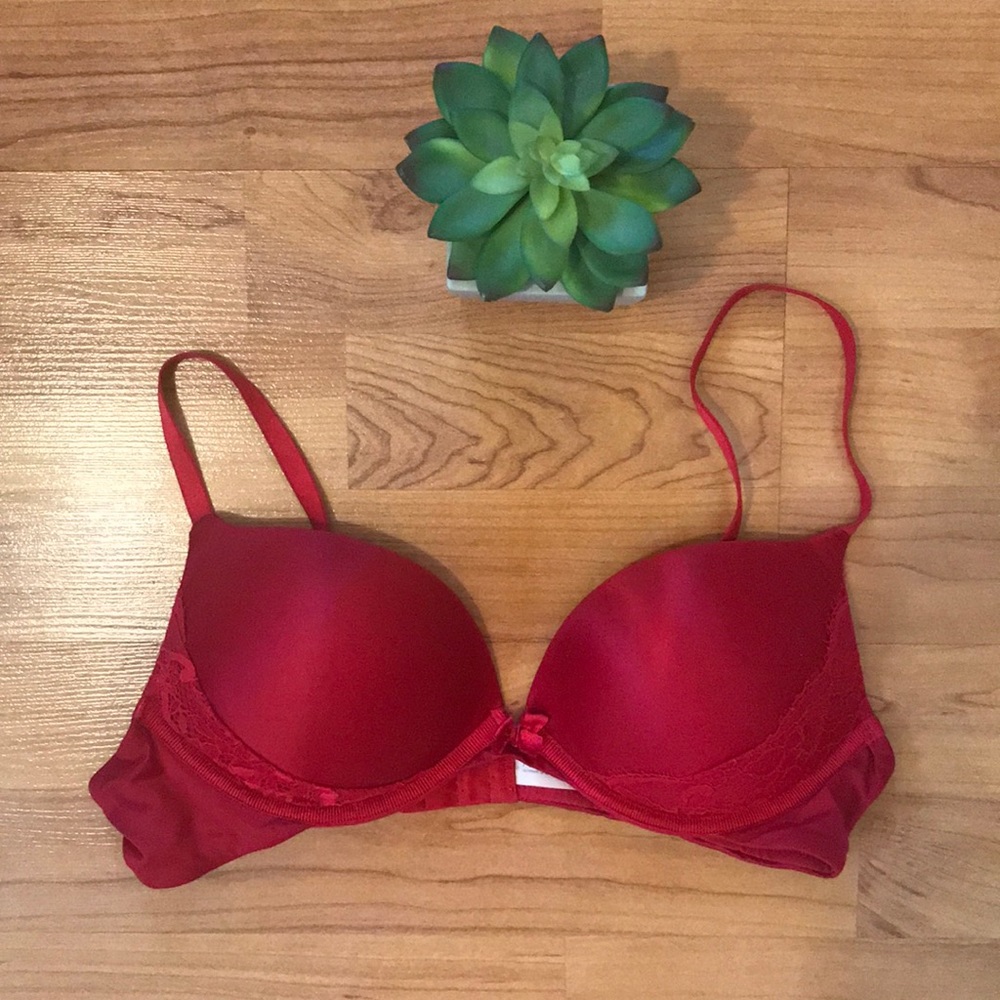 Ambrielle red push up bra
